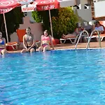 Sun Flower Aparthotel 4*