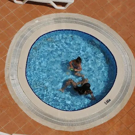 アパートホテル Sun Flower シダ