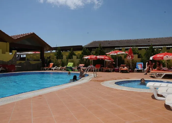 Sun Flower Aparthotel