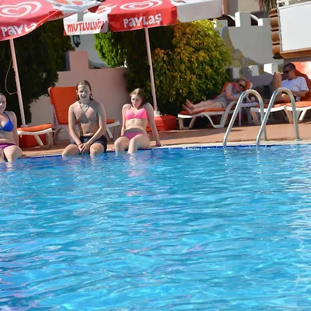 Sun Flower Aparthotel 3*