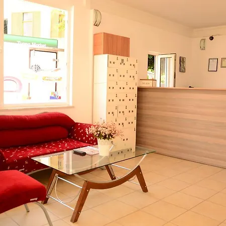 Aparthotel Sun Flower Side